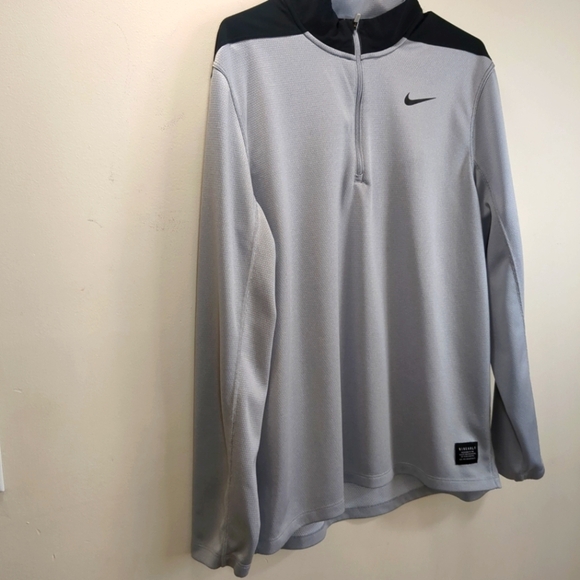 Nike Golf men's long sleeve 1/4 zip pullover, gray and black, size L - Picture 2 of 11